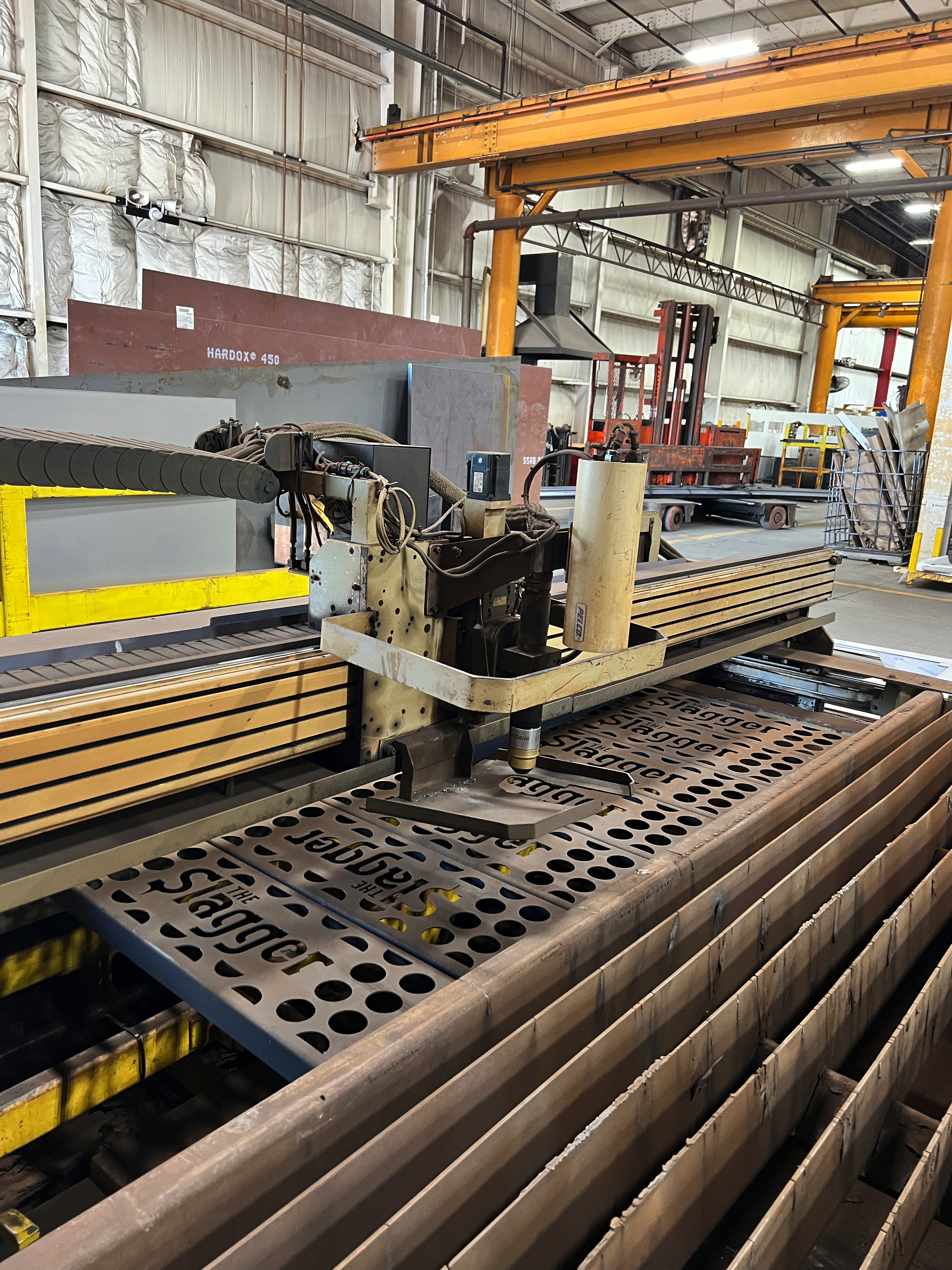 8’ X 20’ Messer Metalmaster Plus Plasma Cutting System